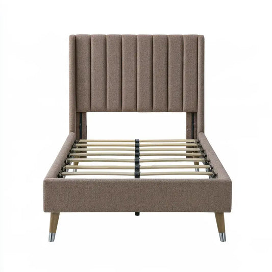Cama con cabecero vertical y somier visible - marrón